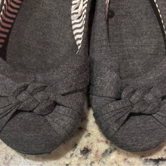 Capelli New York flats- size 8 - Picture 2 of 6